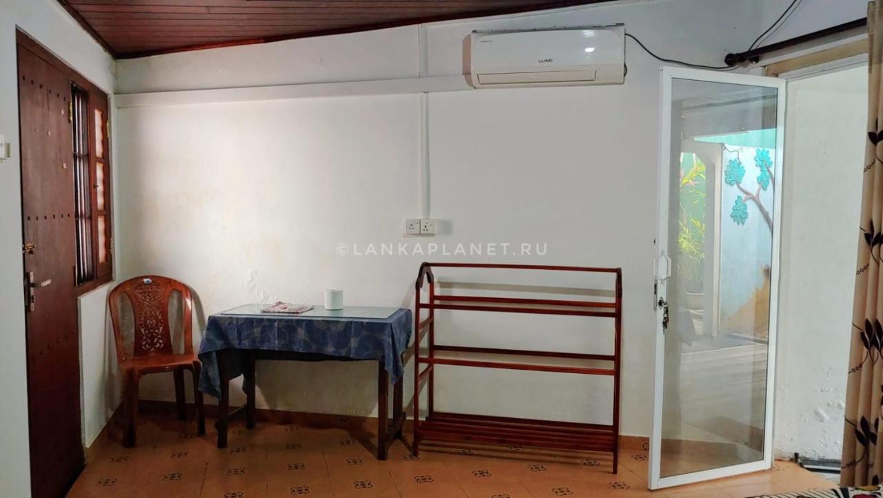 Twin Palms Hotel Mirissa Ngoại thất bức ảnh