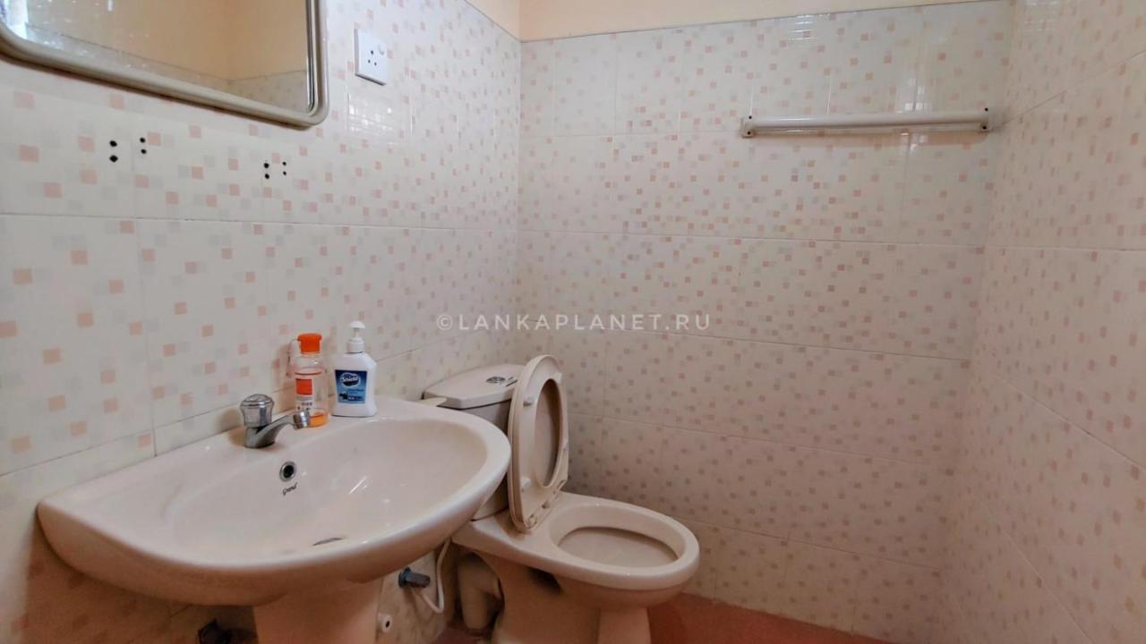 Twin Palms Hotel Mirissa Ngoại thất bức ảnh