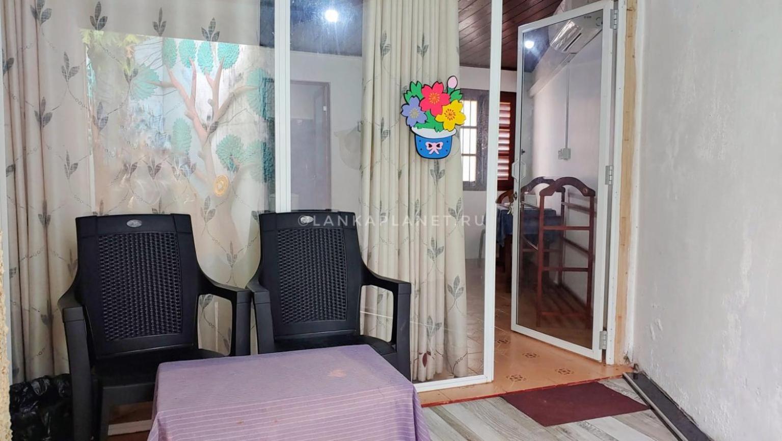 Twin Palms Hotel Mirissa Ngoại thất bức ảnh