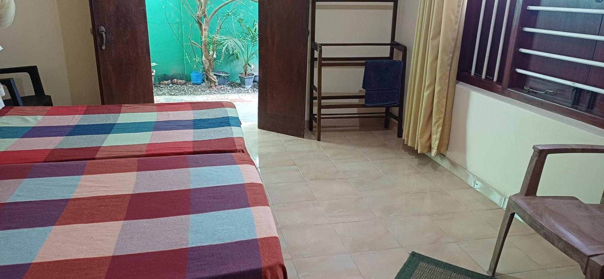 Twin Palms Hotel Mirissa Ngoại thất bức ảnh