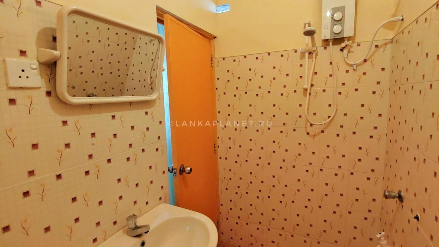 Twin Palms Hotel Mirissa Ngoại thất bức ảnh